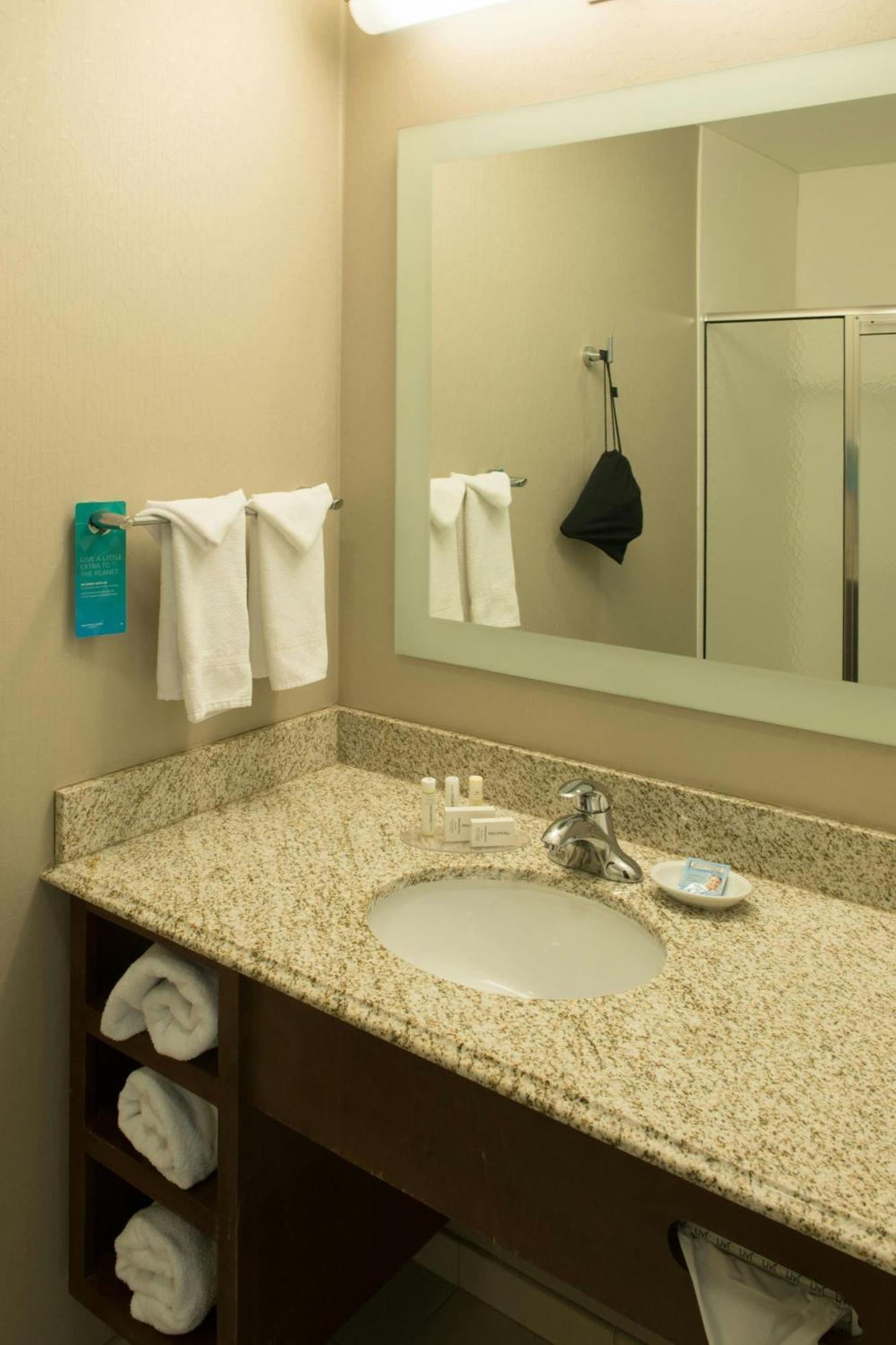 Springhill Suites By Marriott Logan Buitenkant foto